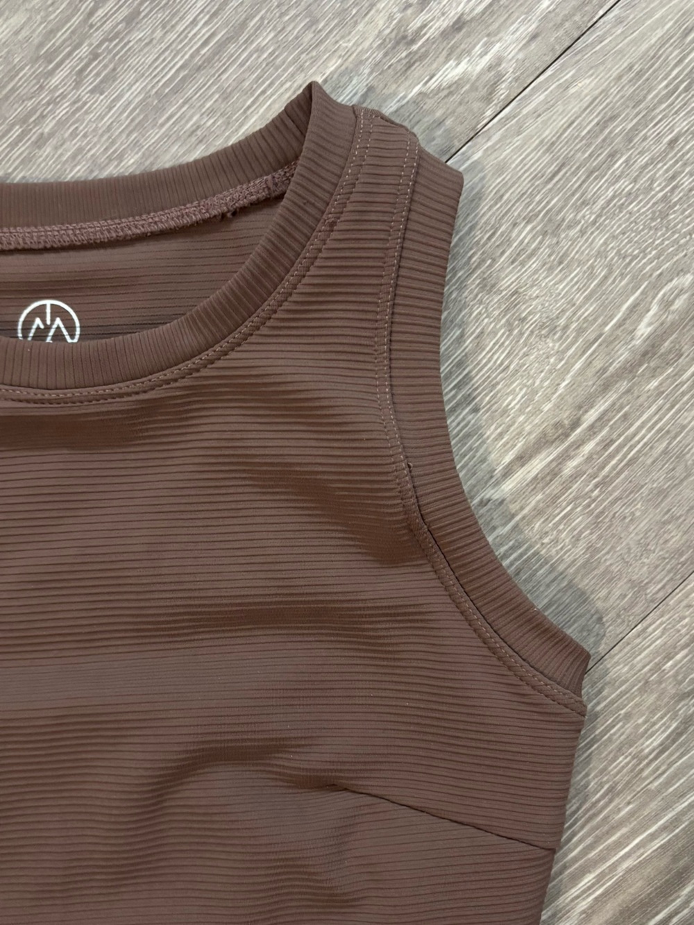 Move Theology Ribbed Workout Crop Top - Picture 3 of 5